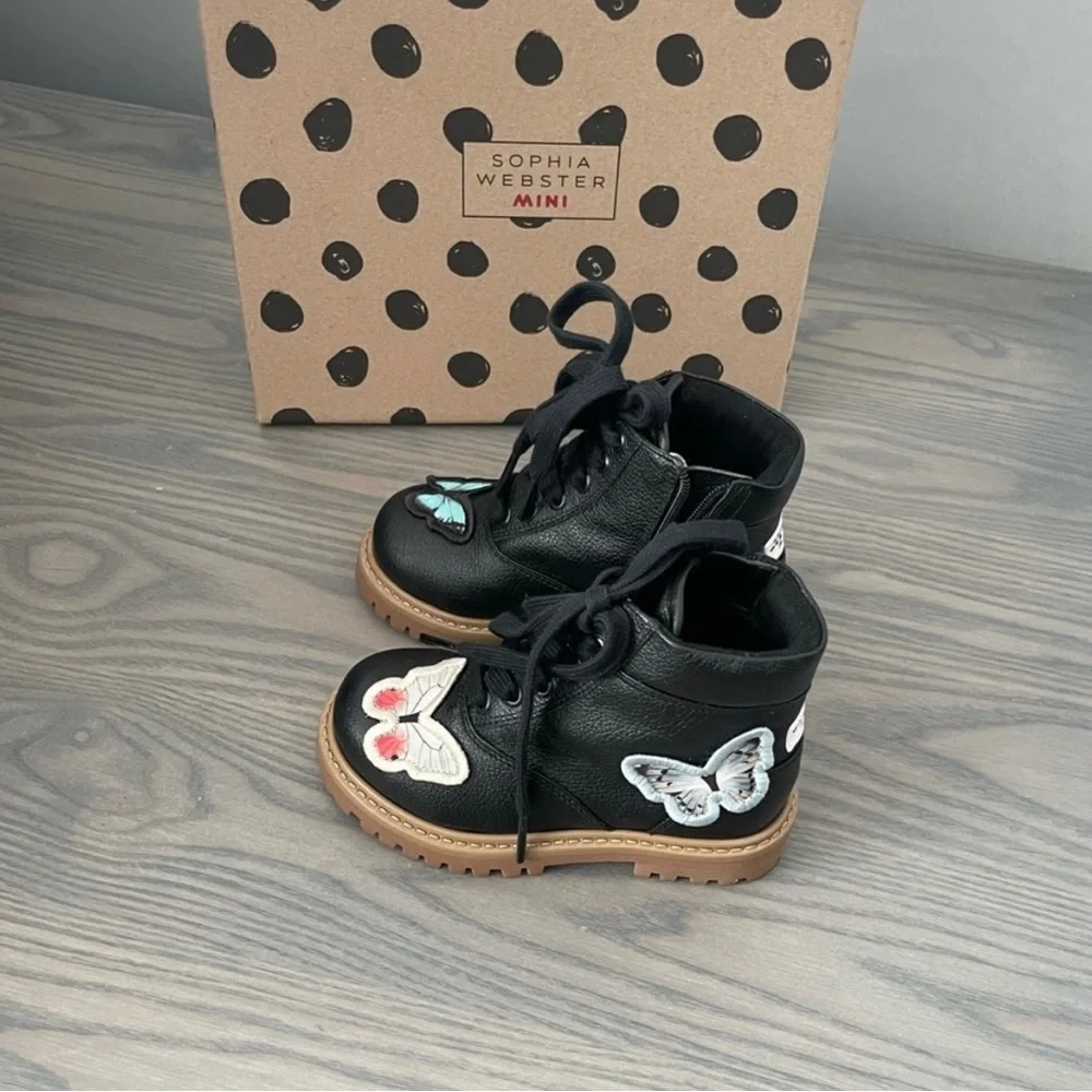 SOPHIA WEBSTER GIRLS TIA BUTTERFLY LACE UP BOOTS